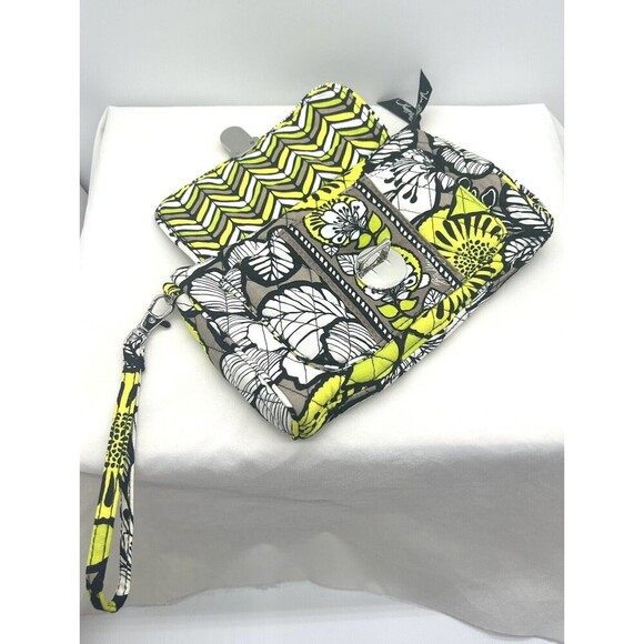 Vera‎ Bradley Wristlet Wallet -'Citron' Pattern. SKU BR250 - Picture 10 of 11